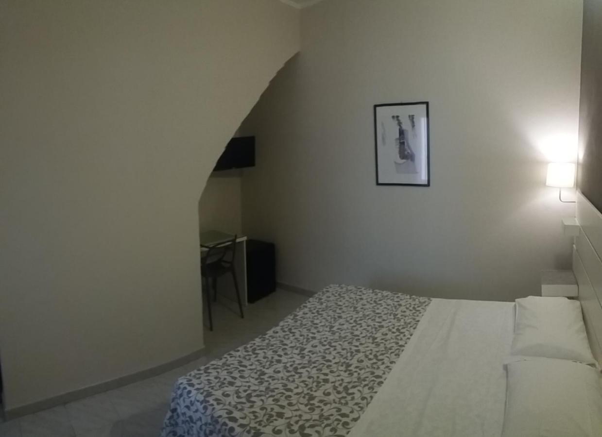 Hotel Malibu Spotorno Esterno foto