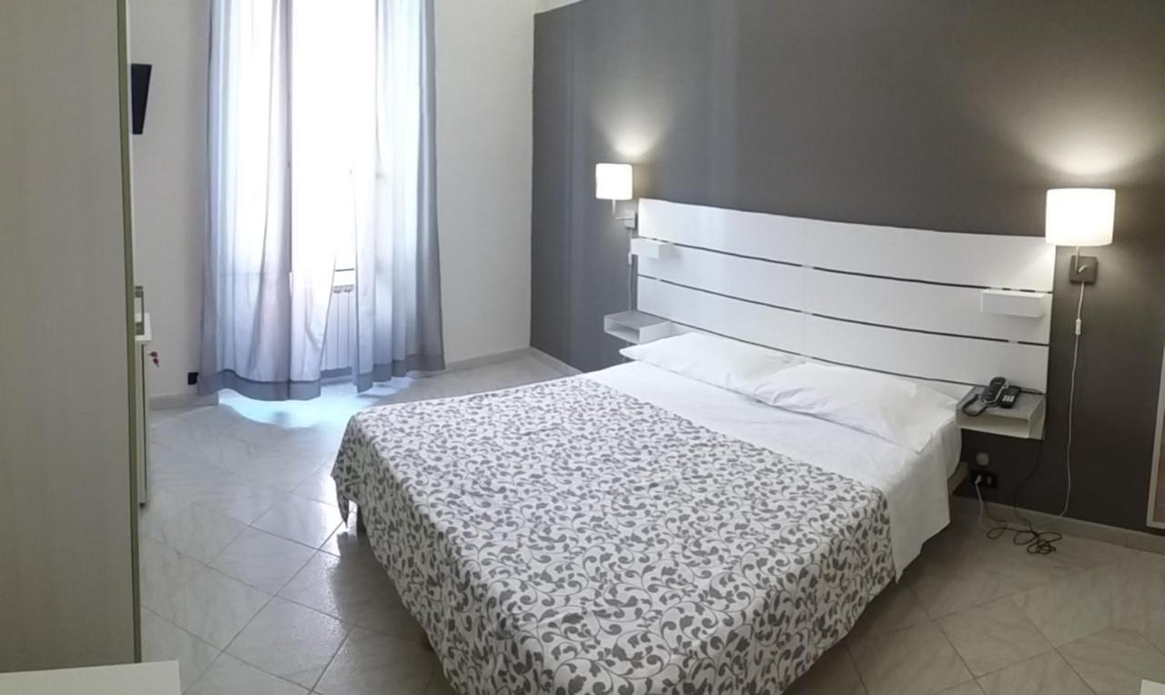 Hotel Malibu Spotorno Esterno foto